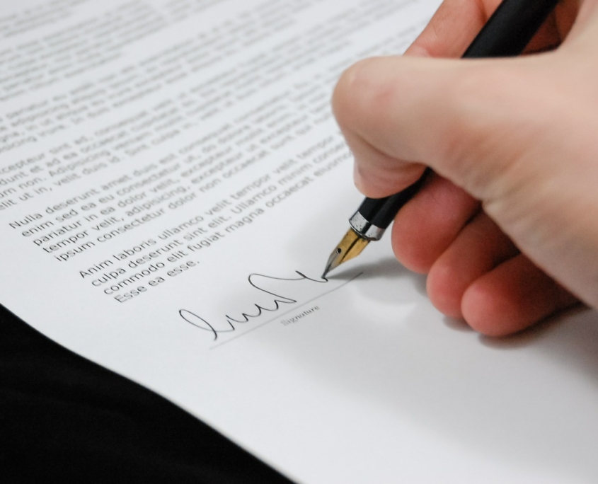 Administradora de fincas Bilbao firma